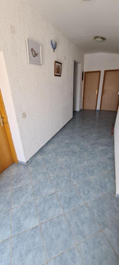Apartments Hugo Малинска Екстериор снимка