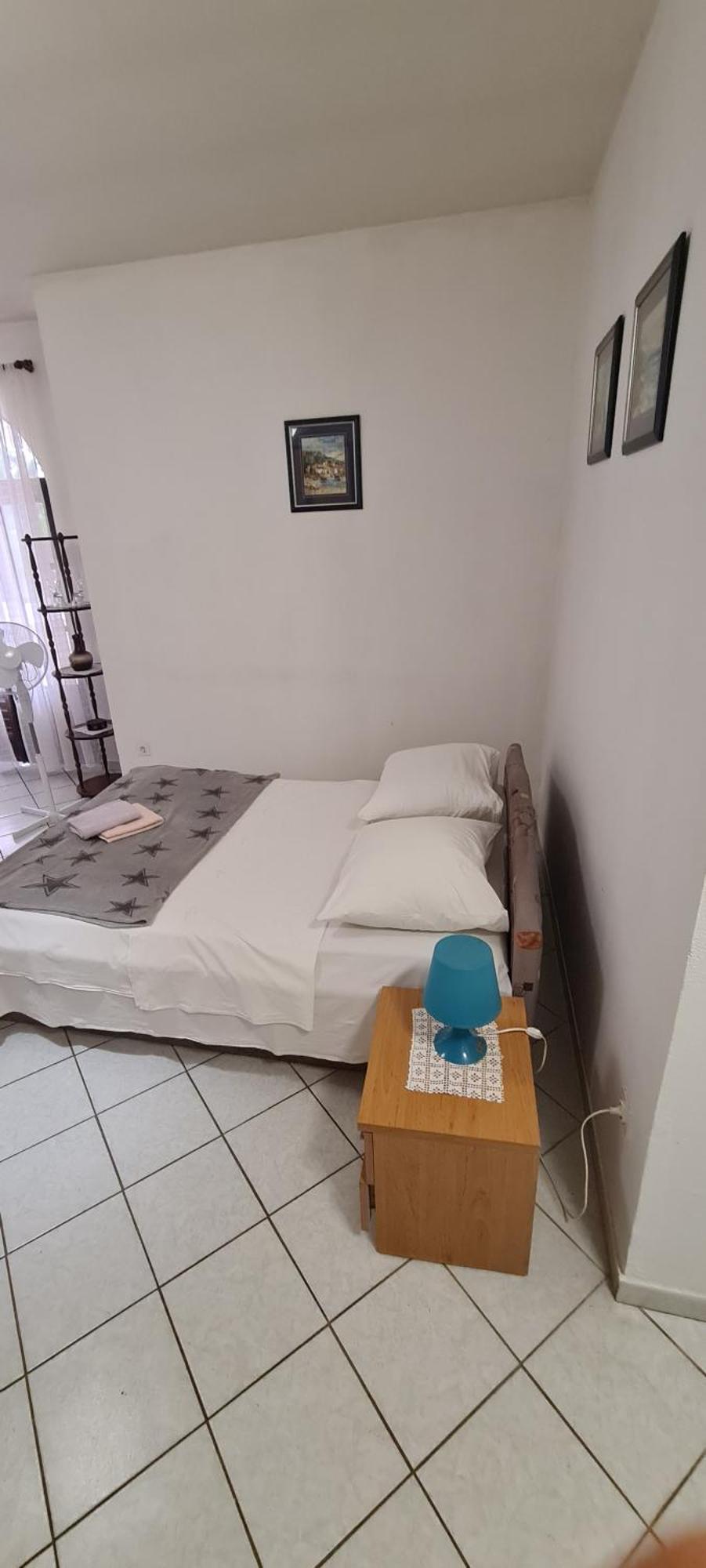 Apartments Hugo Малинска Стая снимка