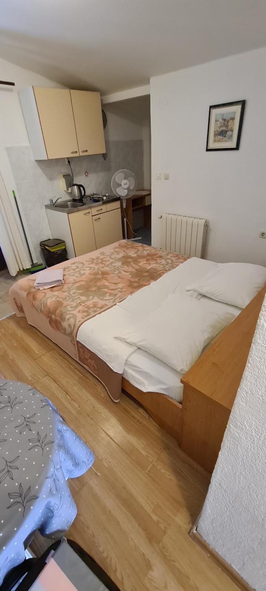 Apartments Hugo Малинска Стая снимка