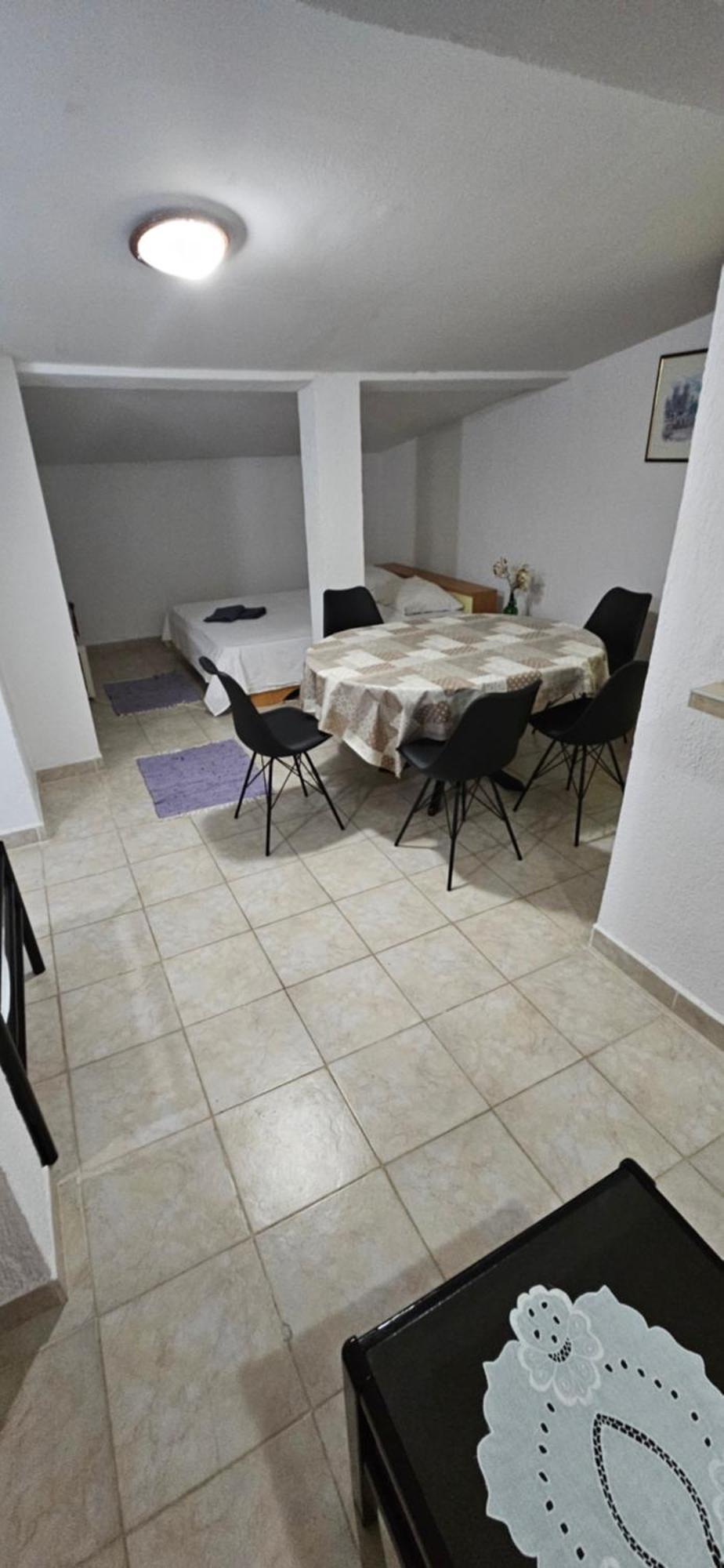Apartments Hugo Малинска Стая снимка