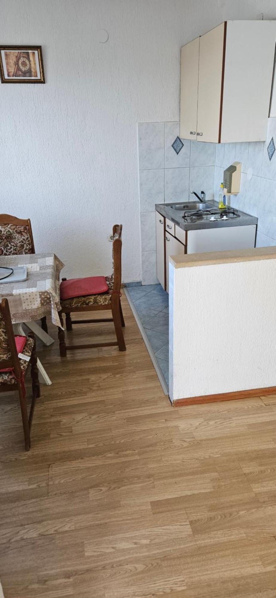 Apartments Hugo Малинска Екстериор снимка